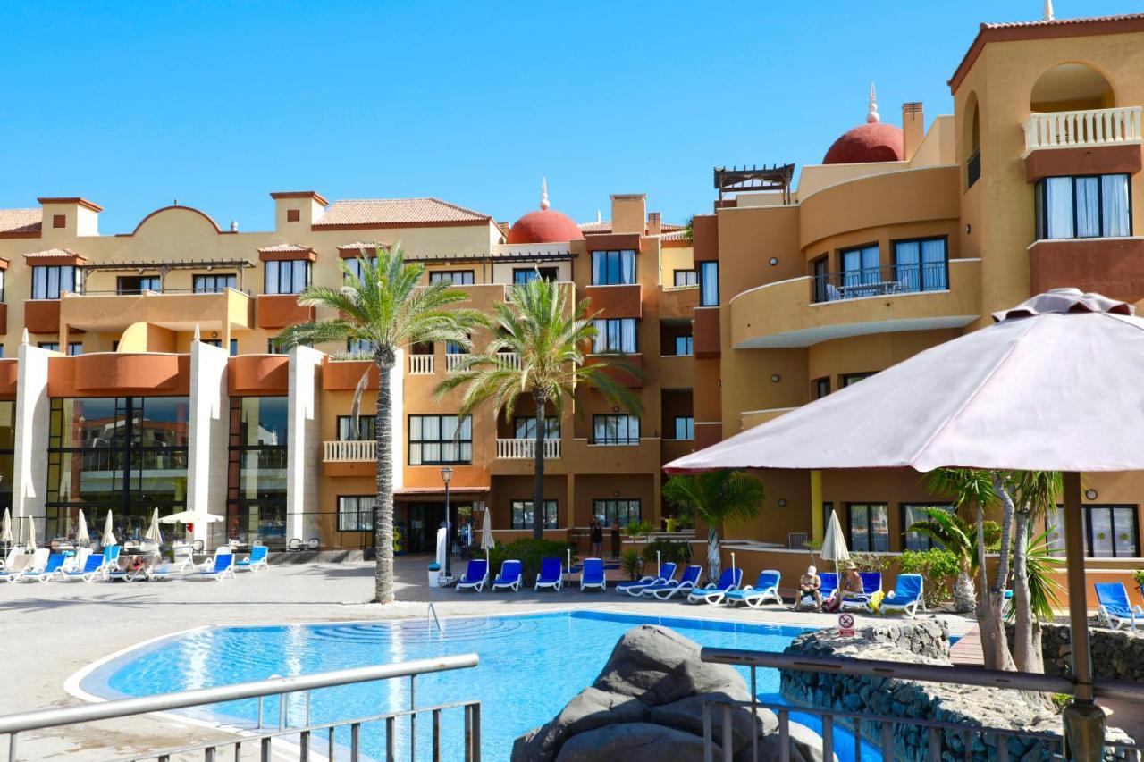 Grand Muthu Golf Plaza Hotel & Spa San Miguel de Abona Buitenkant foto A hotel in Gran Canaria